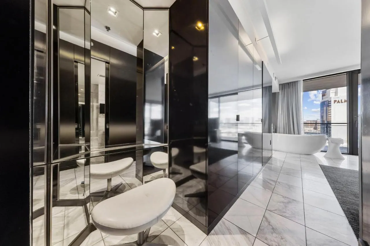 Huge Modern Luxury 17 Floor Panoramic Corner Suite With Open Balcony Las Vegas Apartment